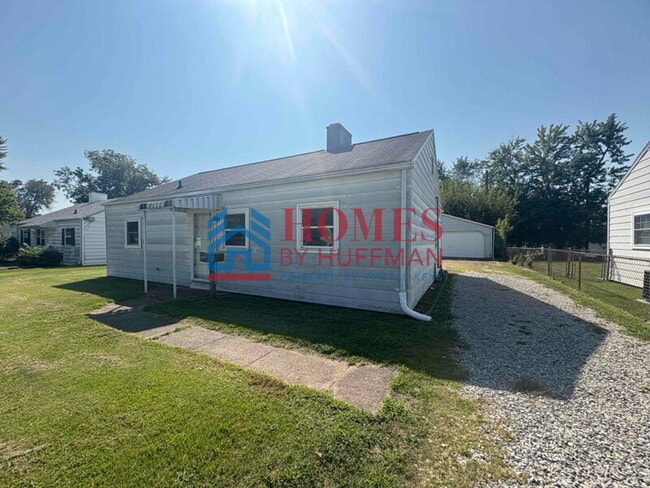 Building Photo - 3 Bedroom Home | 2 Car Detached Garage