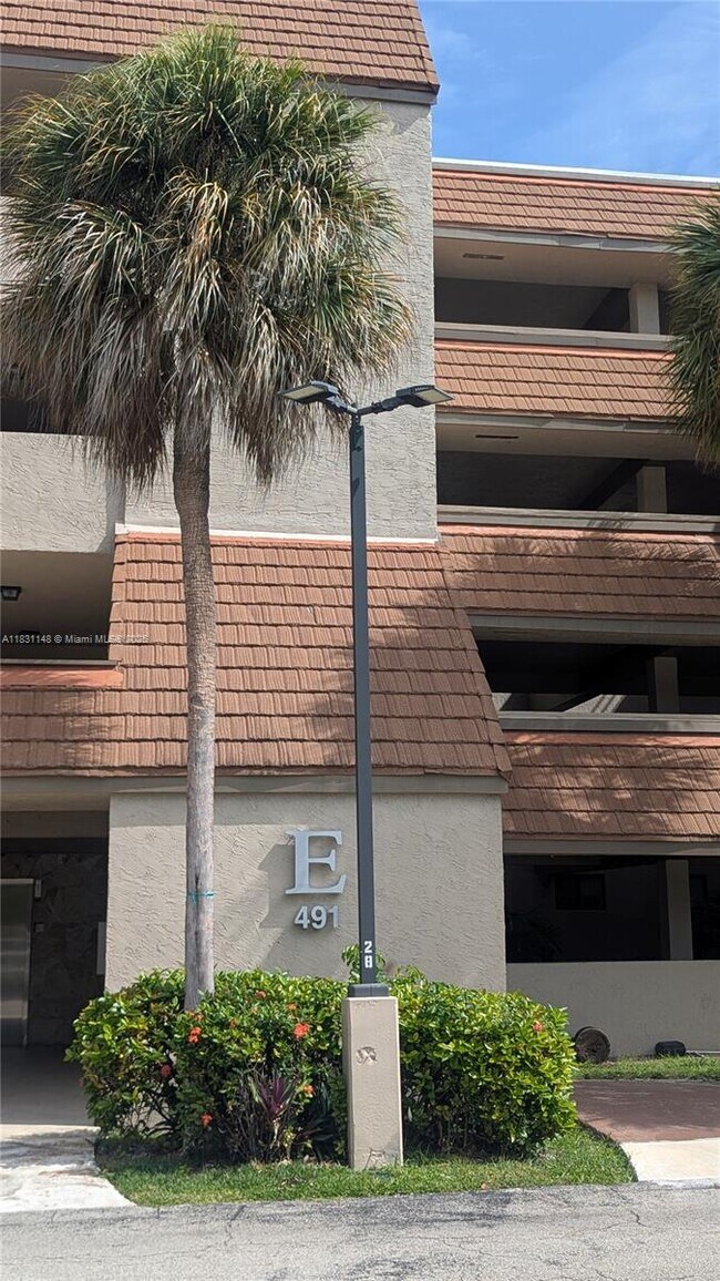 Photo - 491 Ives Dairy Rd Unit 306-5