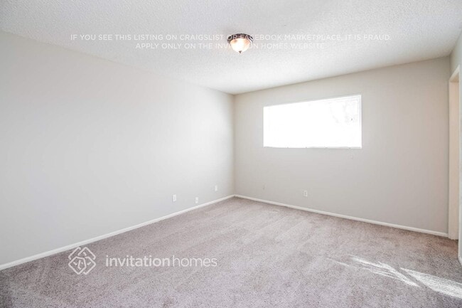 Photo - 1249 E 8th St