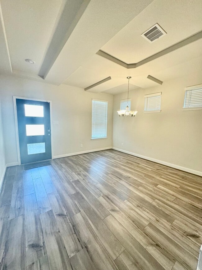 Photo - 4407 Pale Fox Ln