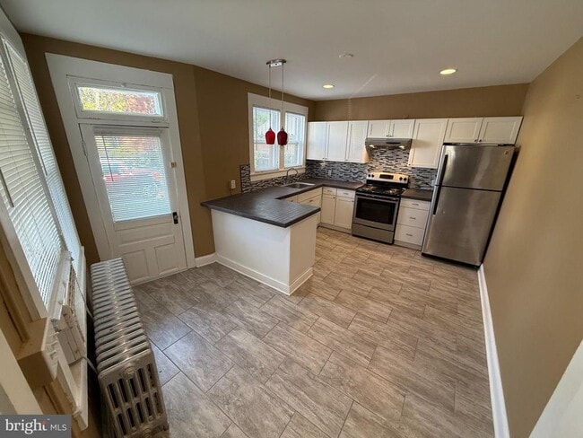 Photo - 214 Center St Unit A