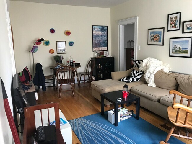 Photo - SEPT incredible 2bed in Allston! B line & ...