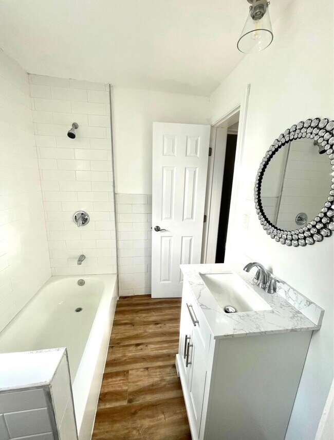 Photo - 67 Kossuth St Unit 2nd Floor