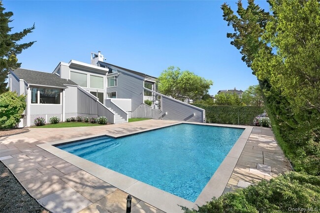 Building Photo - 32 Dune Ln