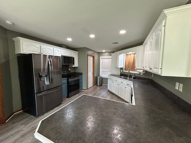 Photo - 3 Bed, 2 Bath Home for Rent