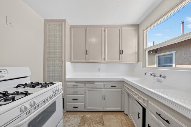 Photo - 3630 Highland Ave