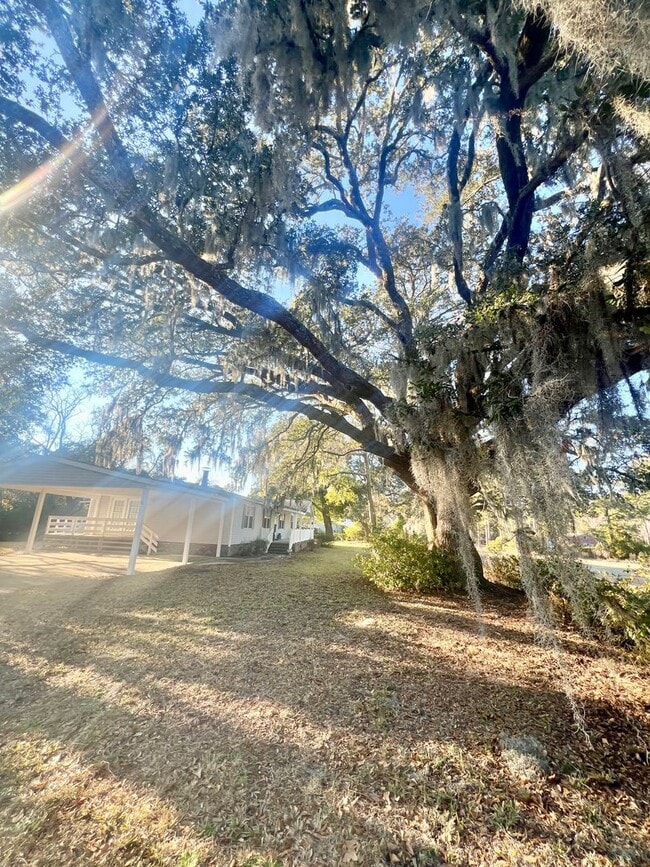 Photo - Peden Point/Mrytle Grove/Masonboro Loop South Wilmington  2 garage garage! Oak Trees! Covered Porch!