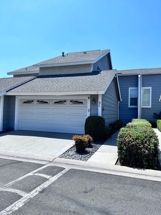 Building Photo - Grand Terrace Townhouse in Gated Community with NEW Paint & NEW Carpet