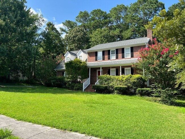 Photo - Charming Home in Country Club Hills – Idea...