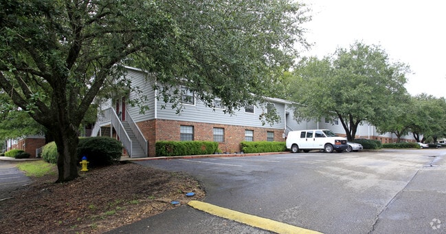 Photo - Camden Place Apartments