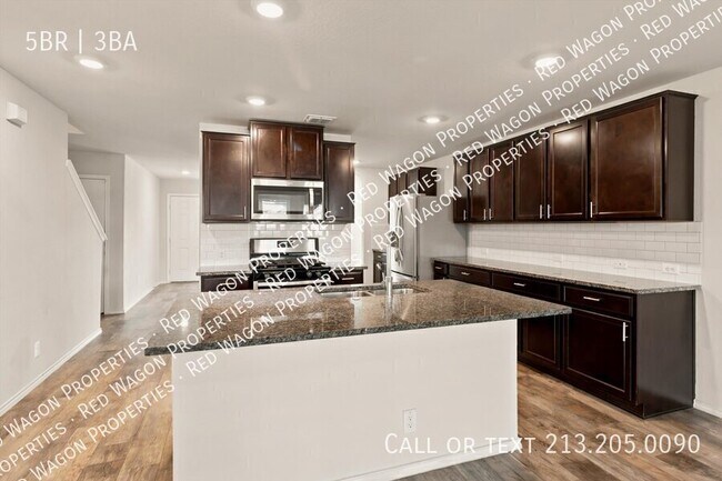 Photo - 8106 Chestnut Blue