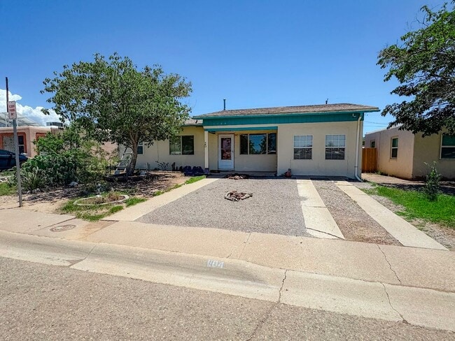 Building Photo - 1104 Indian Wells Rd Rental