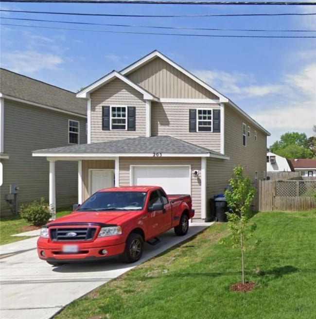 Building Photo - 205 Thalia Rd Rental