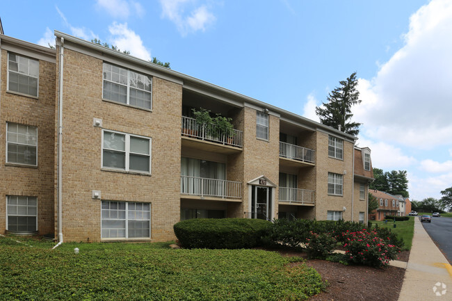 Building Photo - Scarborough Square Townhomes & Apartments