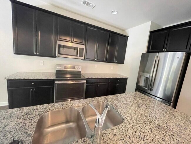 Photo - 1526 Brookmere Way