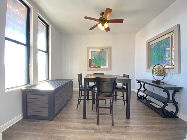 Photo - 1437 W Taylor St Unit 3