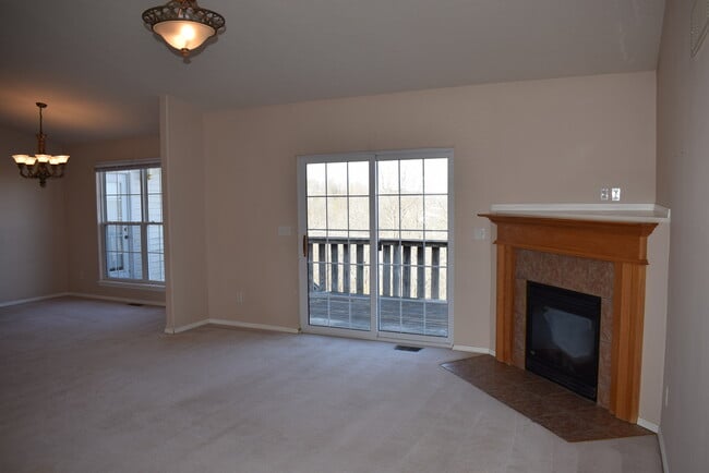 Photo - 4 bed / 3 bed Home with Gorgeous View!!!