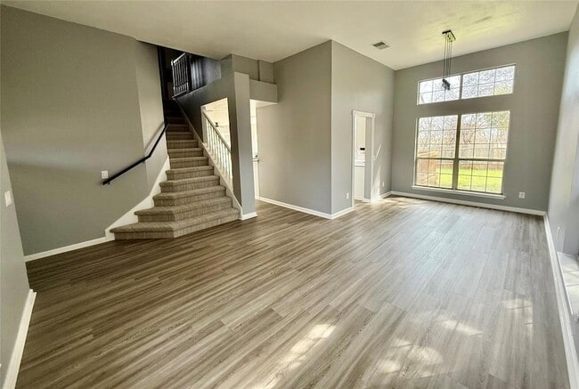 Photo - 2905 Six Gun Trail