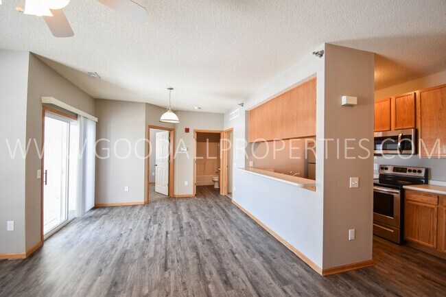 Photo - 2 Bedroom 2 Bath Condo with 1 car detached garage Unit 20