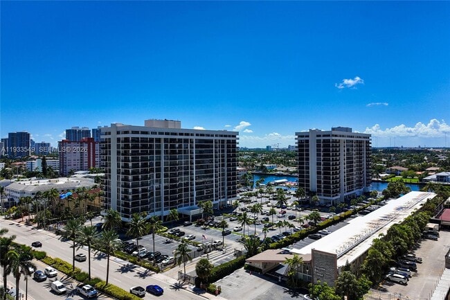 Building Photo - 1980 S Ocean Dr Unit 11N