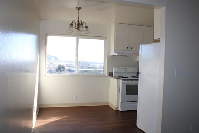 Photo - 5234 Sacramento Ave