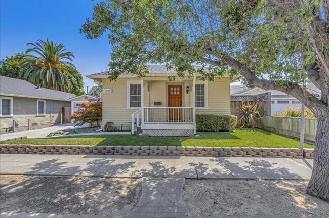 Building Photo - 1358 Fremont St