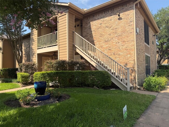 Photo - 1311 Antoine Dr Unit 219