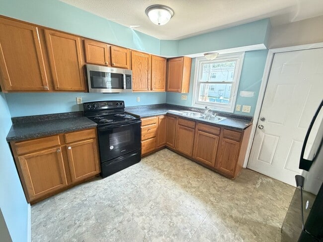 Photo - 706 Crescent Dr Unit A