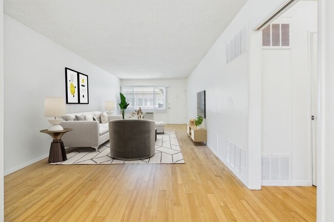 13060 Burbank Blvd. Apartments