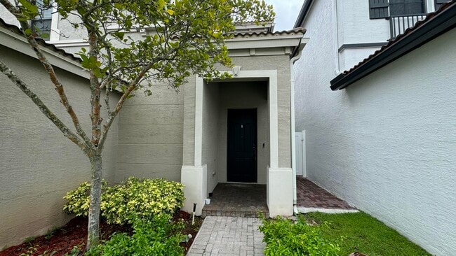 Photo - 19103 NE 8th Ct