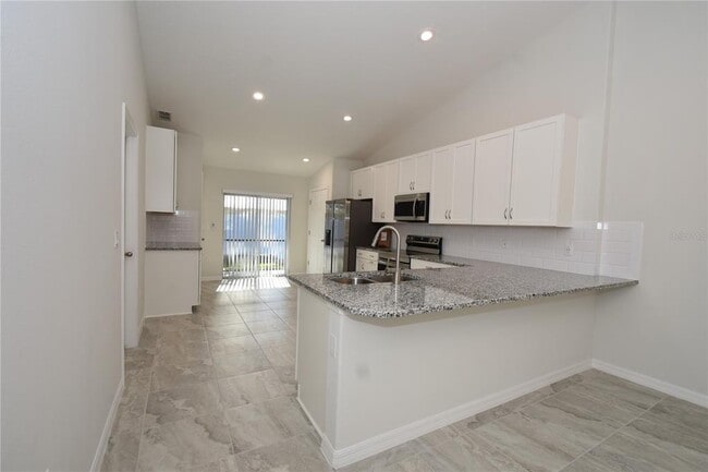 Photo - 11 Buttonwood Ln