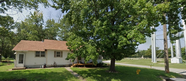 Photo - 901 W 7th St