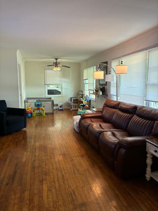 Photo - 3 bedroom 2 bathroom near St. Mary's Hospital