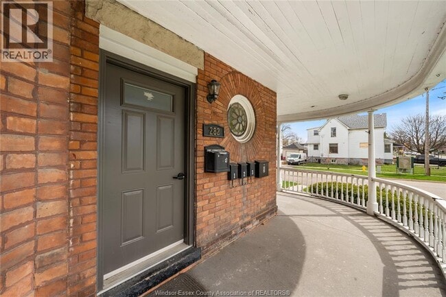 Photo - 282 Wellington St Unité 4