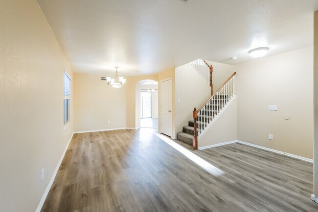 Photo - 7816 S 48th Dr