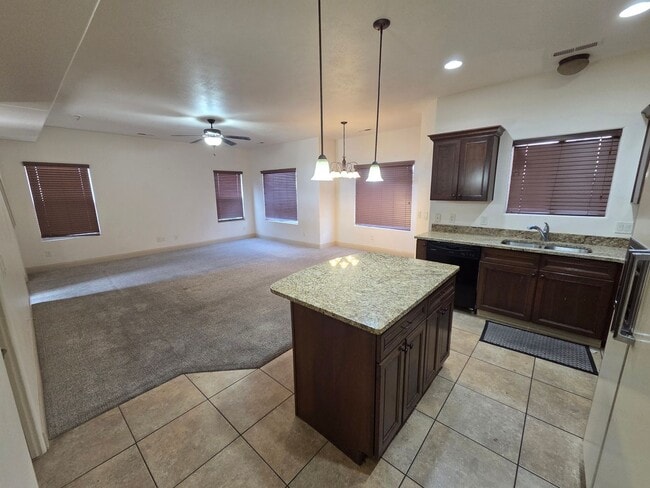Photo - Shadow Ridge 3 Bedroom