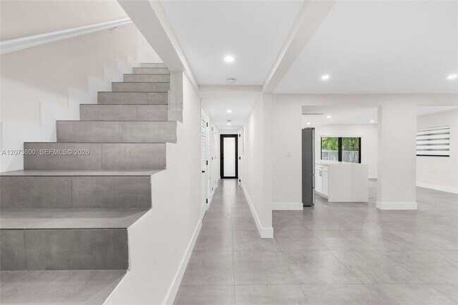 Photo - 345 Sarto Ave