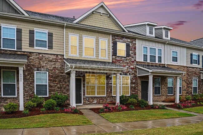 Photo - 8009 Whitegrove Rd