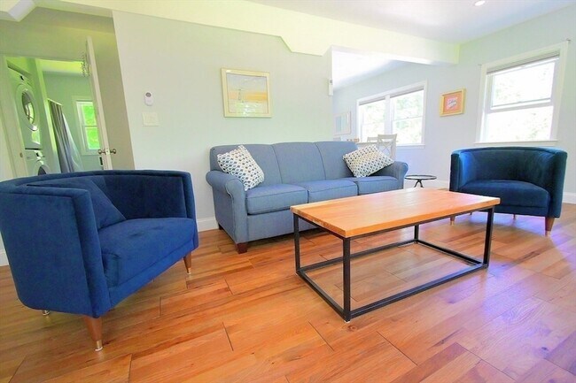 Photo - 241 Argilla Rd Unit b