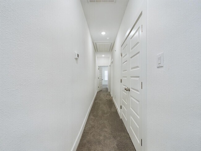Photo - 5206 Gold St