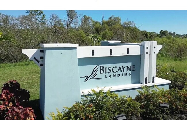 Photo - 1548 Sandlewood Cir