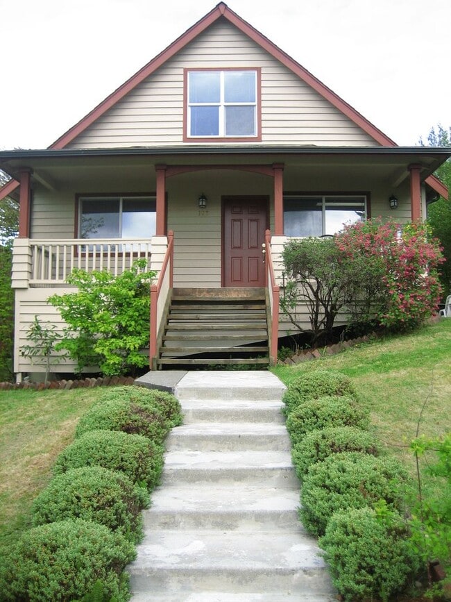 Photo - Preleasing for 2026!! 4-bedroom home in Samish neighborhood!!