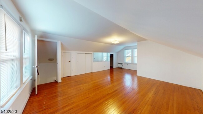 Photo - 225 Ward Pl Unit 2