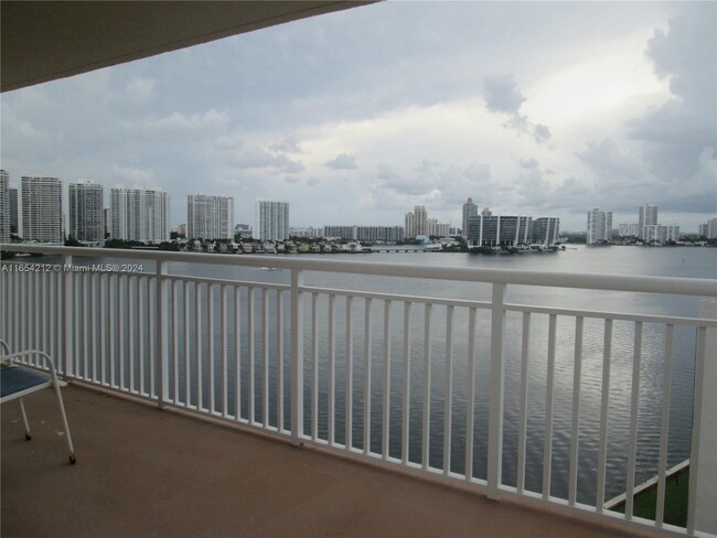 Photo - 251 174th St Condominio Unidad 1217