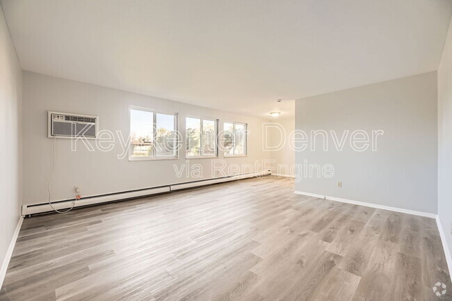 Building Photo - 1280 Zephyr St Unit 2 Rental