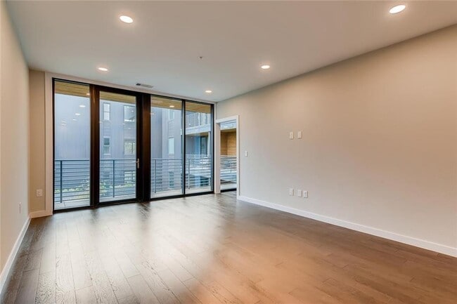 Photo - 900 S 1st St Unit 310