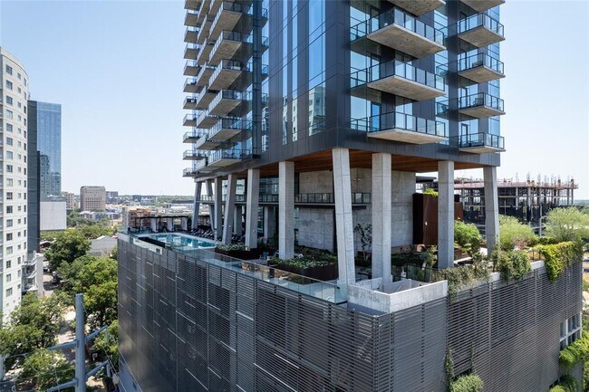 Photo - 70 Rainey St Condo Unit 1703