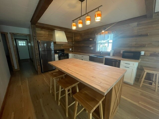 Photo - 551 N Broadway St