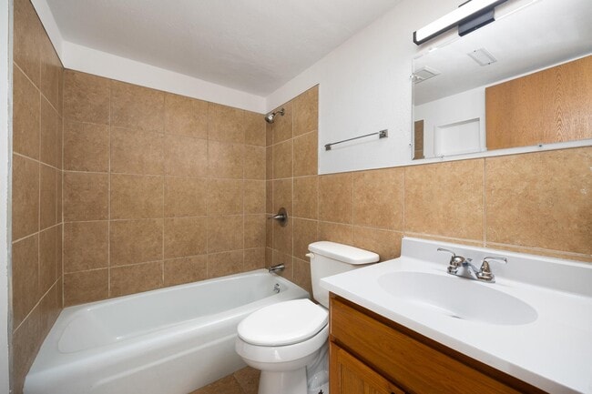 1 dormitorio/1 baño - Forest Hill Apartments