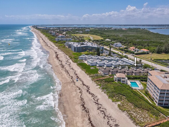 Building Photo - 1501 NE Ocean Blvd Unit 8
